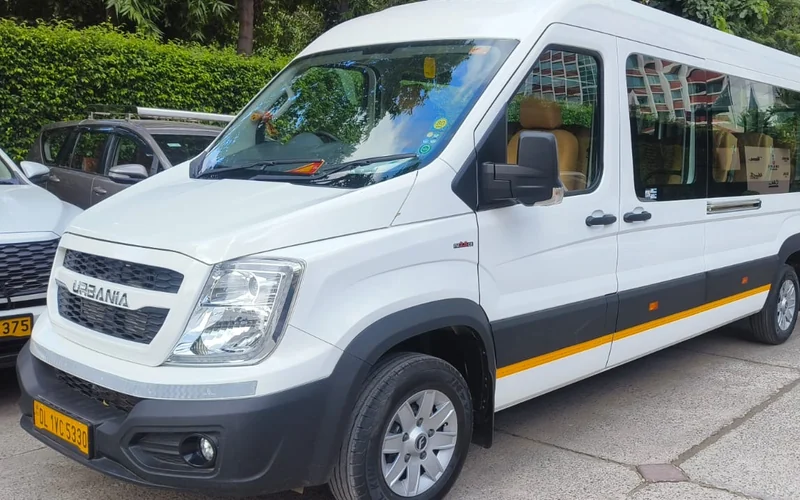 Force Urbania — transporte privado con chofer en la India
