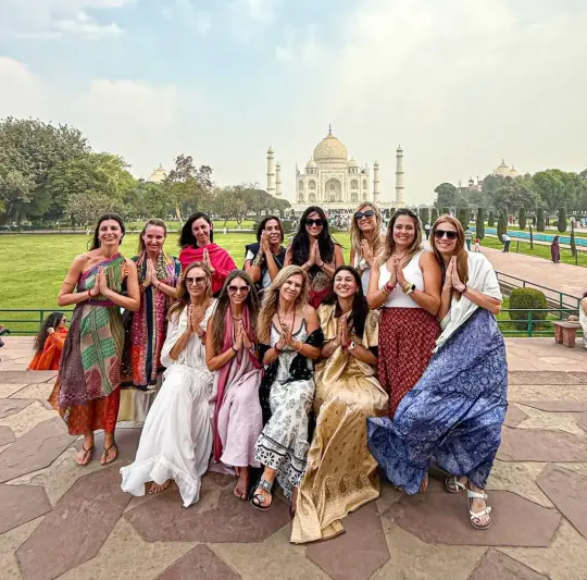 Grupo de viajeros argentinos de Mariposa Travels en la India, marzo de 2026