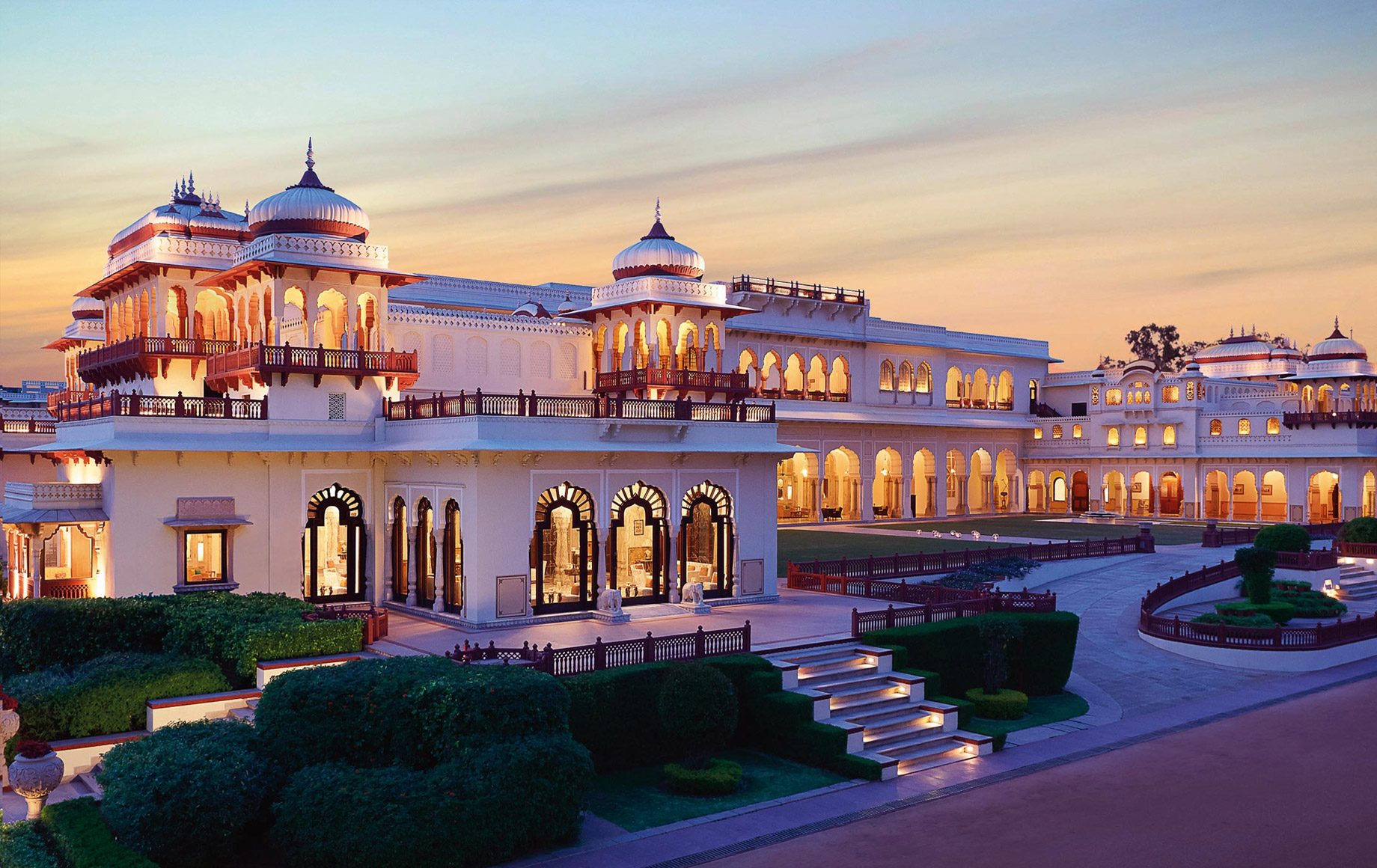 Rambagh Palace, Jaipur — palacio convertido en hotel de lujo