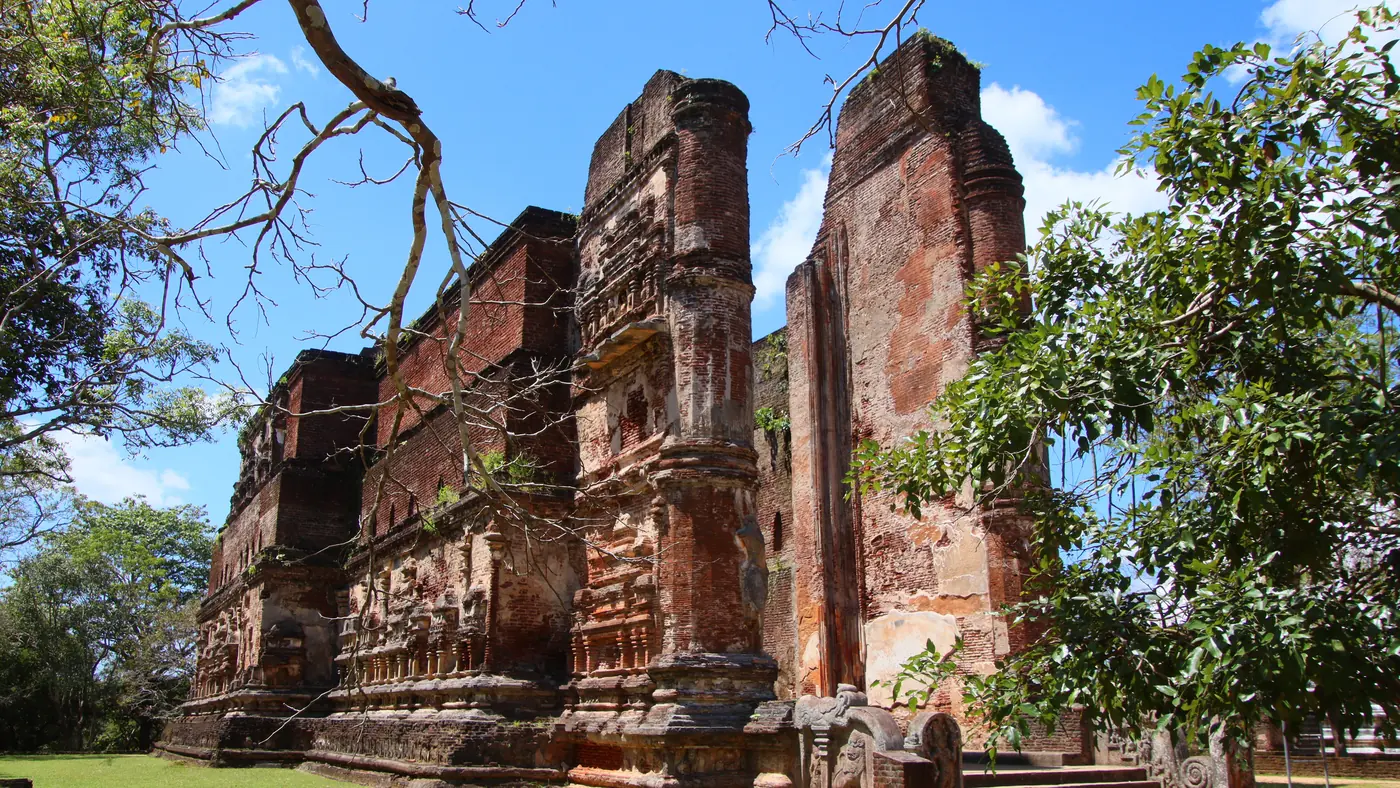 Las ruinas reales de Polonnaruwa, antigua capital de Sri Lanka
