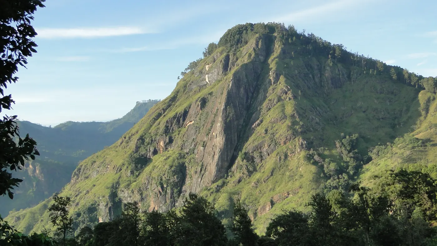 Las montañas verdes de Ella, en el corazón del país del té