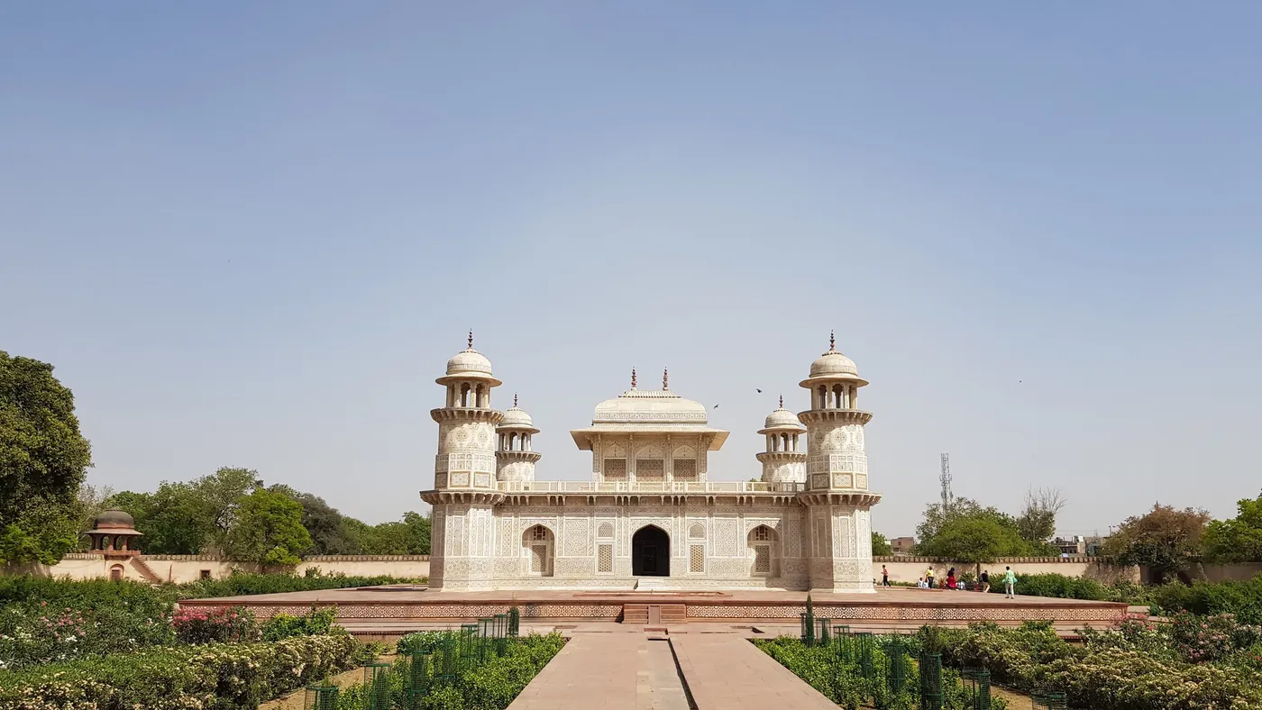 La tumba de I’timad-ud-Daulah en Agra, el llamado pequeño Taj